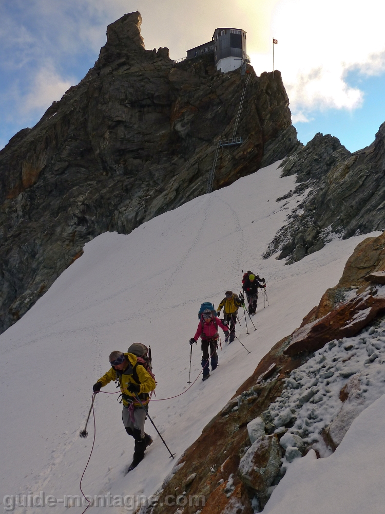 Cabane_Bertol-Schoenbiel_Hutte_04